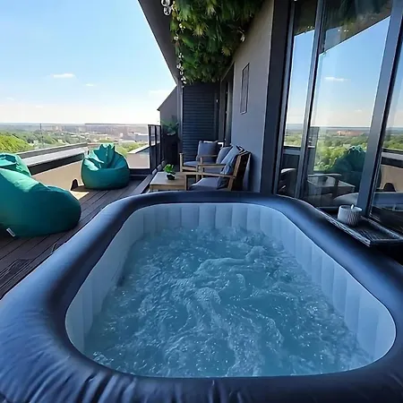 Daire Luxury With Jacuzzi - River View & Underground Parking By Flat Mаnager