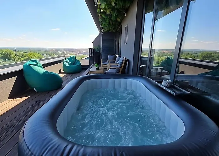 Daire Luxury With Jacuzzi - River View & Underground Parking By Flat Mаnager