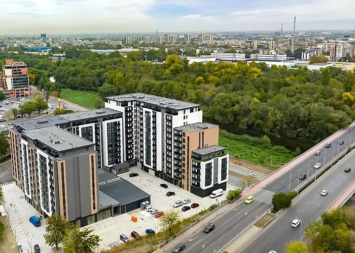 Luxury With Jacuzzi - River View & Underground Parking By Flat Mаnager 普罗夫迪夫